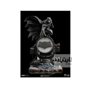 فیگور Batman On Batsignal از سری Zack Snyder’s Justice League ساخت شرکت Iron Studios