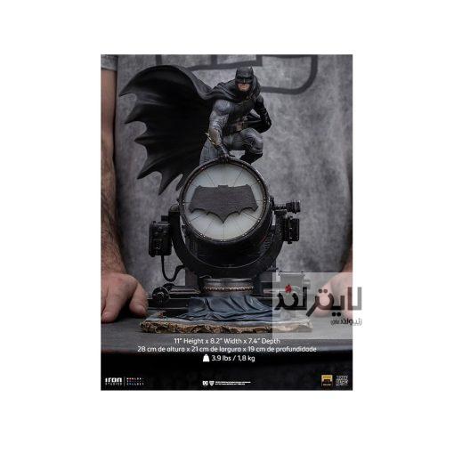 ZACK SNYDERS JUSTICE LEAGUE BATMAN ON BATSIGNAL DELUXE ART SCALE STATUE BY IRON STUDIOS 6